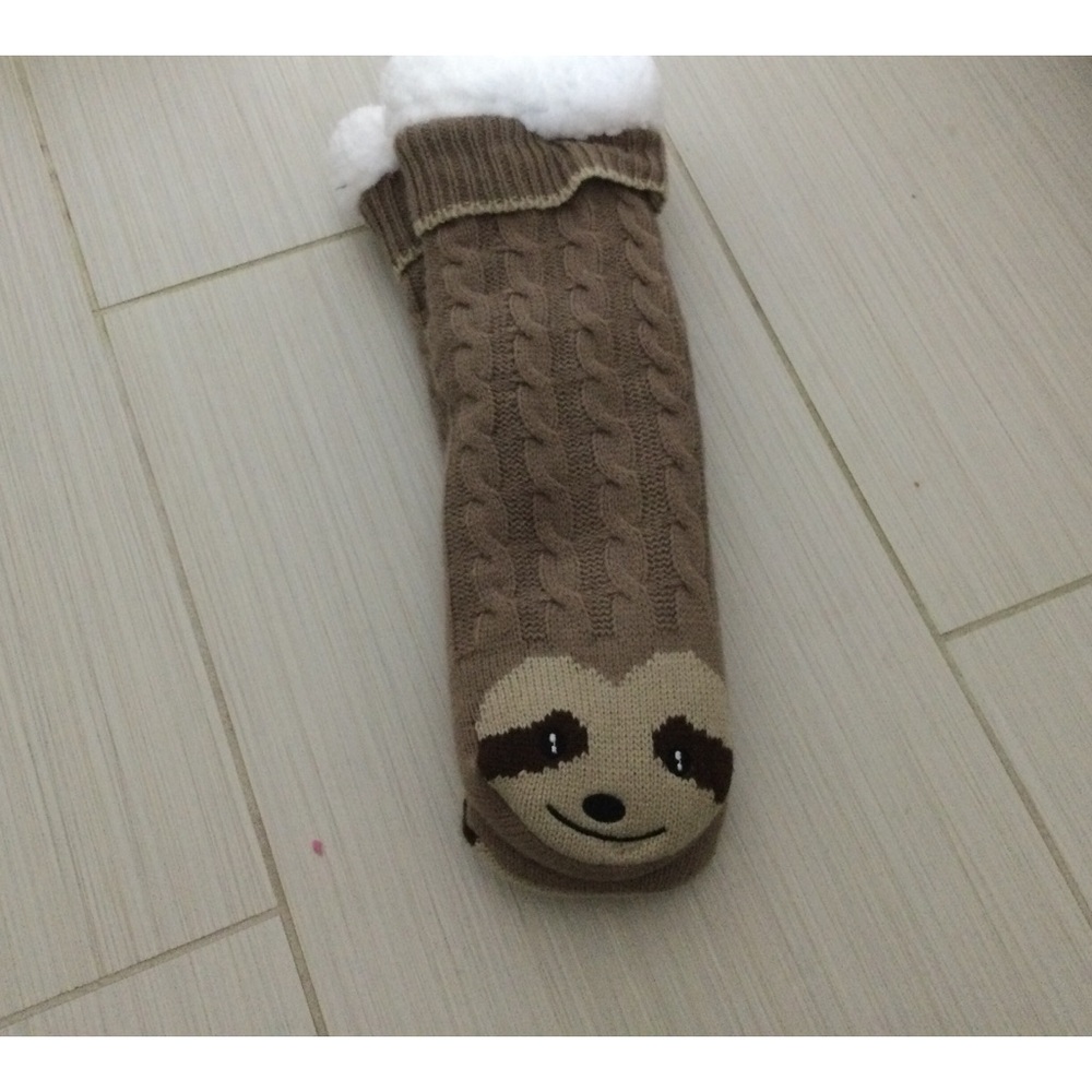 Sloth cozy socks!